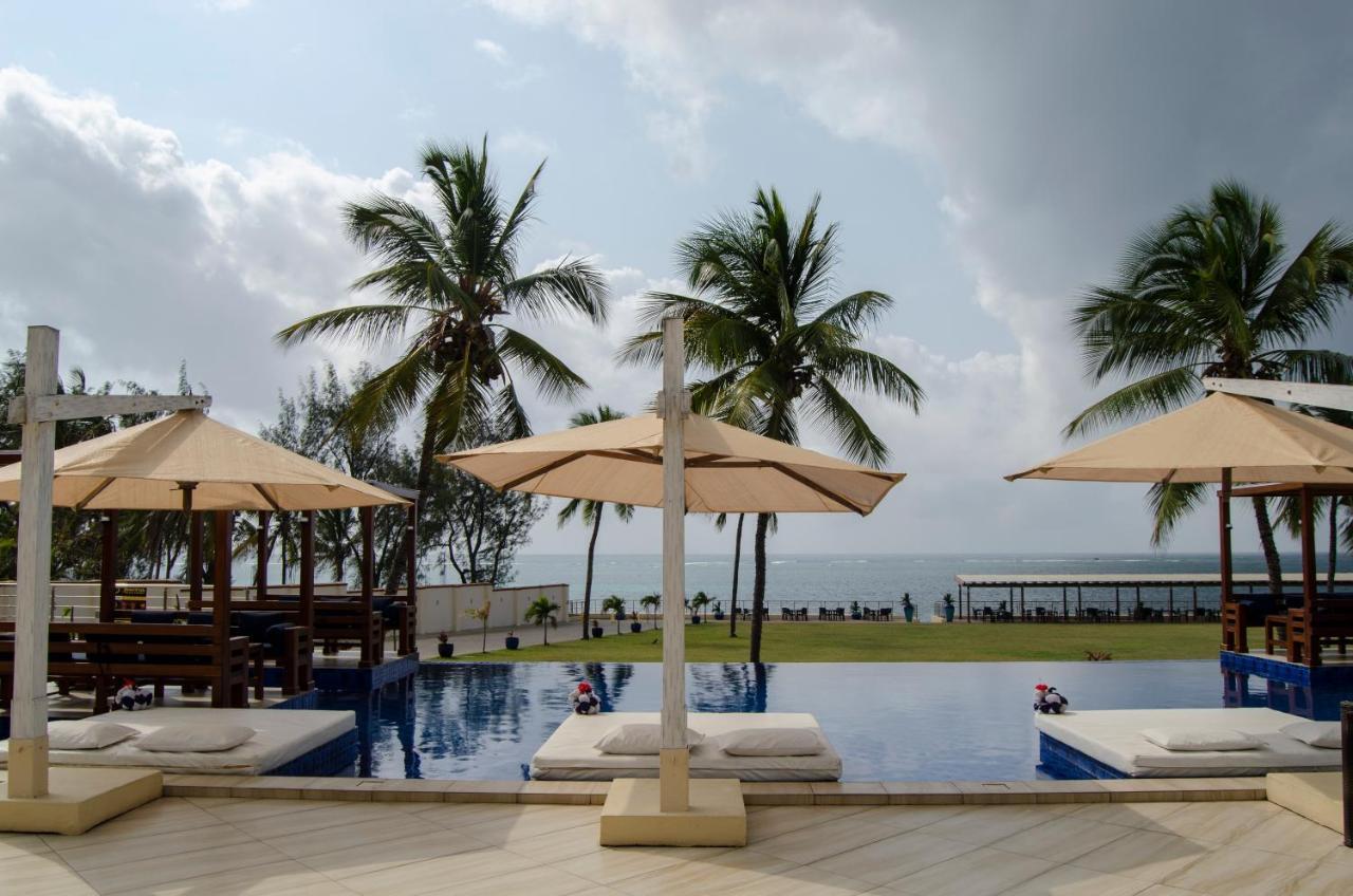 Jumeirah Beachfront Mombasa Esterno foto