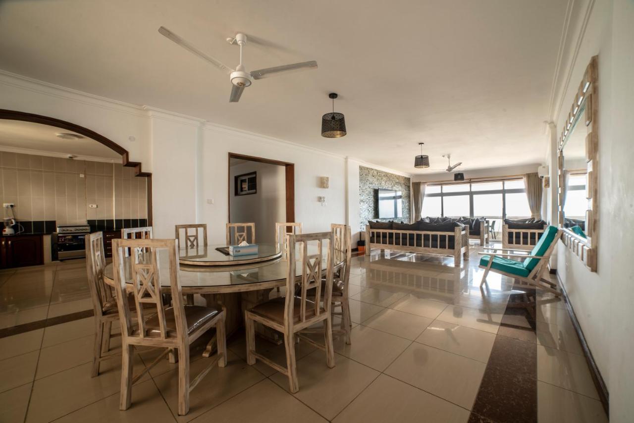 Jumeirah Beachfront Mombasa Esterno foto