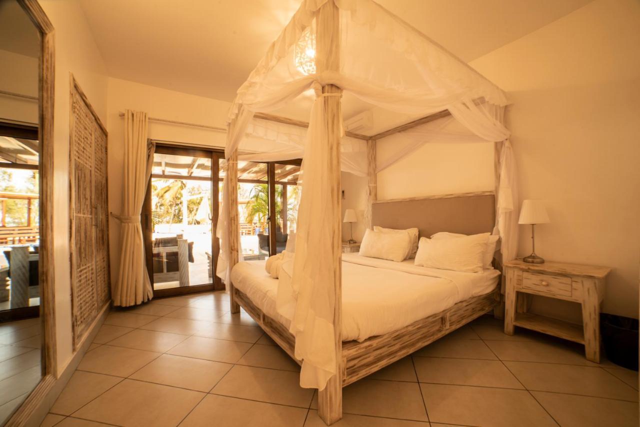 Jumeirah Beachfront Mombasa Esterno foto
