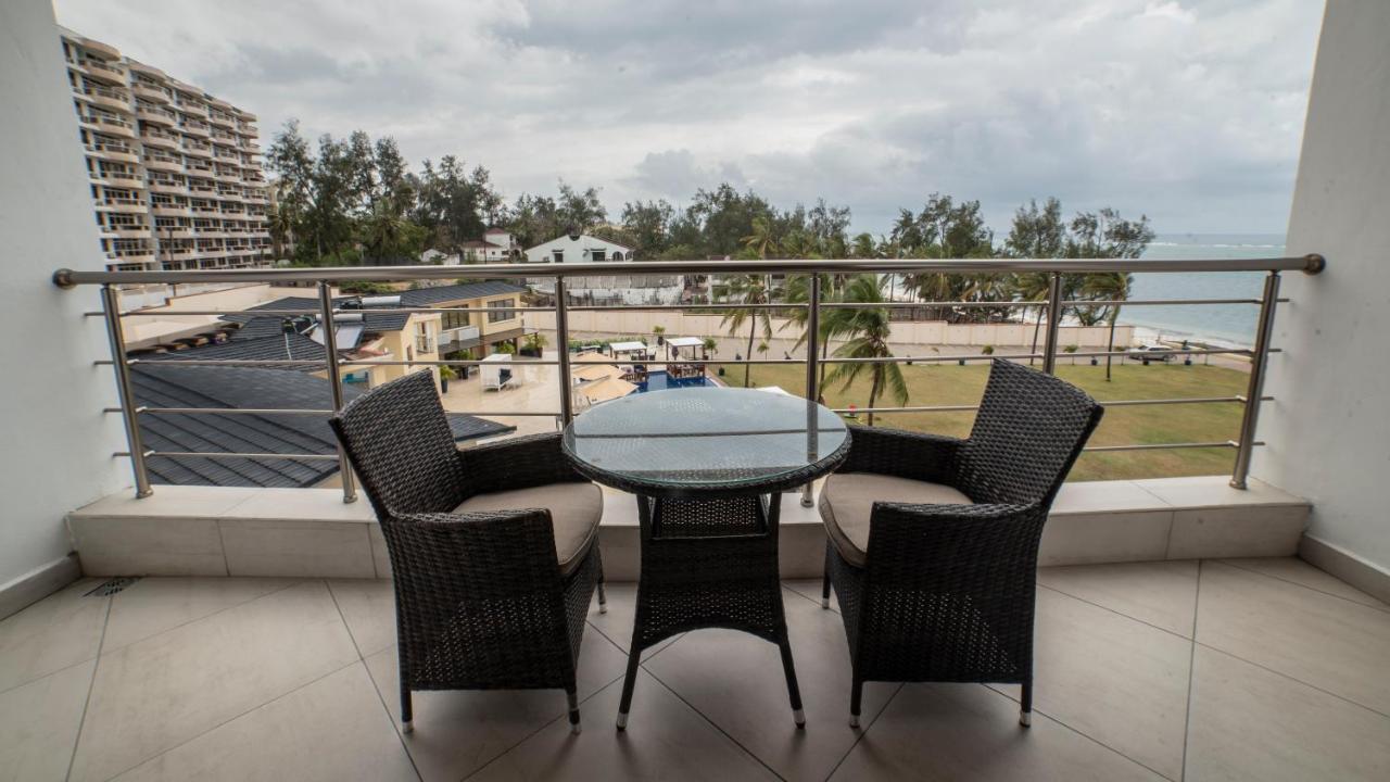 Jumeirah Beachfront Mombasa Esterno foto