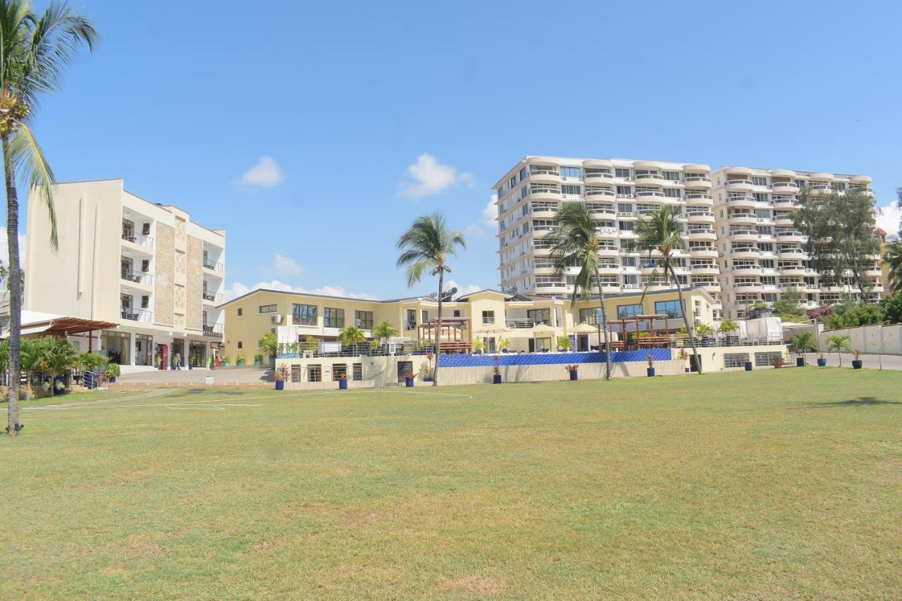 Jumeirah Beachfront Mombasa Esterno foto